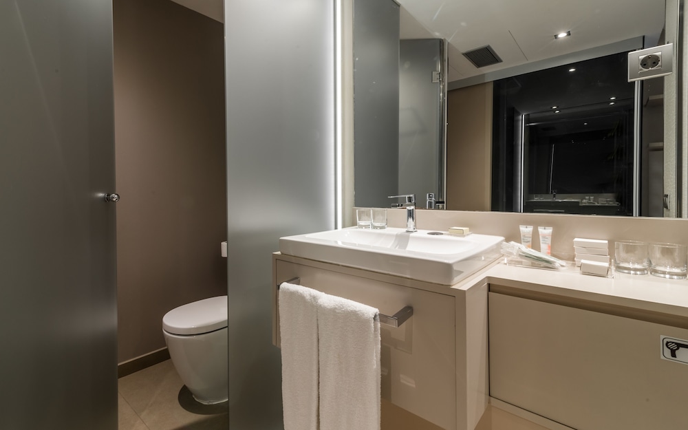 Grums Hotel — Hotel rooms in Barcelona, Catalonia