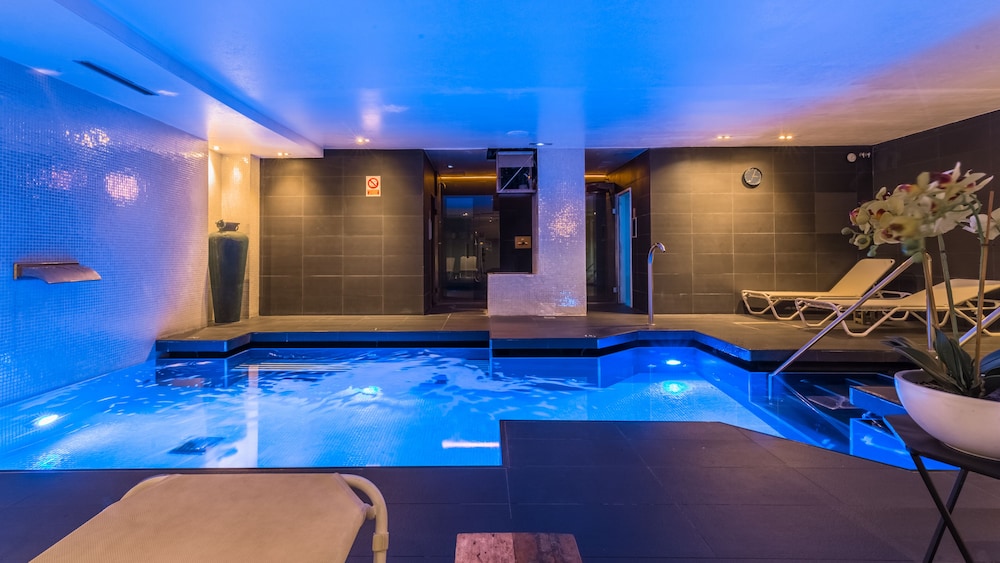 Grums Hotel — Spa in Barcelona, Catalonia