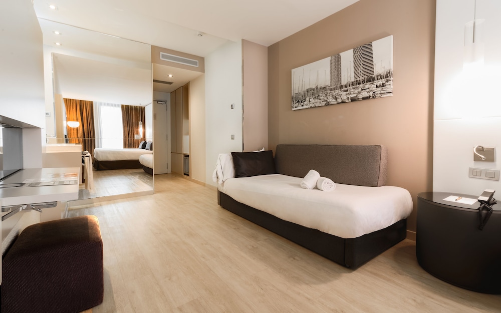 Grums Hotel — Hotel rooms in Barcelona, Catalonia
