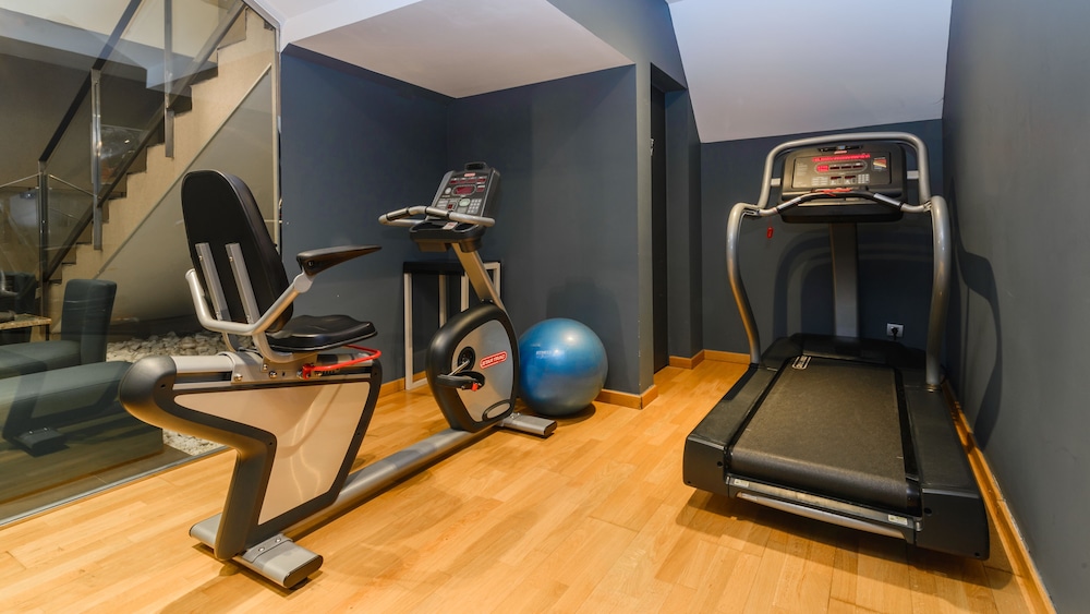 Grums Hotel — Sports & recreation in Barcelona, Catalonia