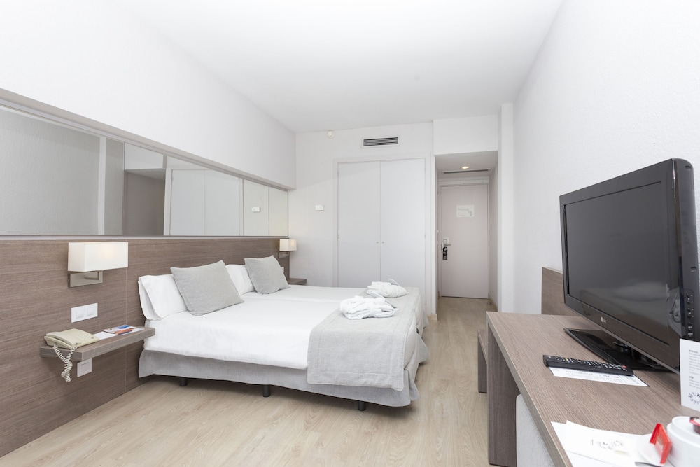 Be Live Experience Costa Palma — Hotel rooms in Palma de Mallorca, Balearic Islands