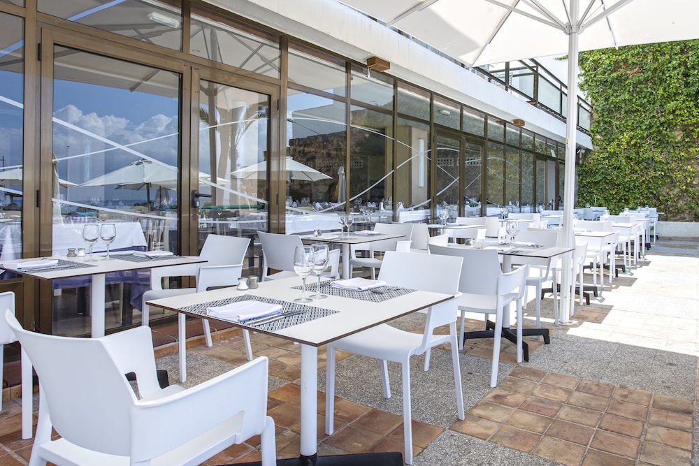 Be Live Adults Only Marivent — Restaurant & bars in Palma de Mallorca, Balearic Islands