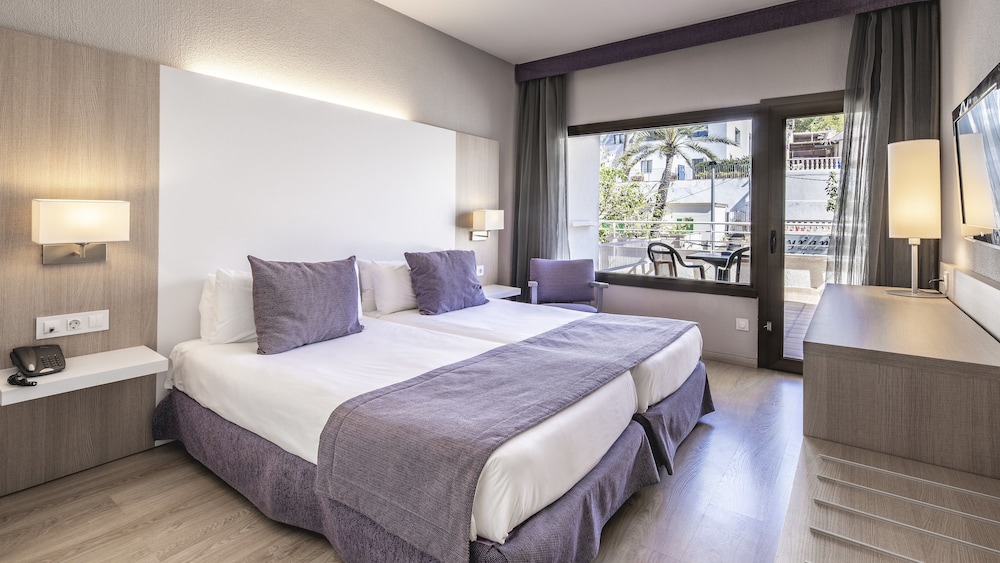 Be Live Adults Only Marivent — Hotel rooms in Palma de Mallorca, Balearic Islands