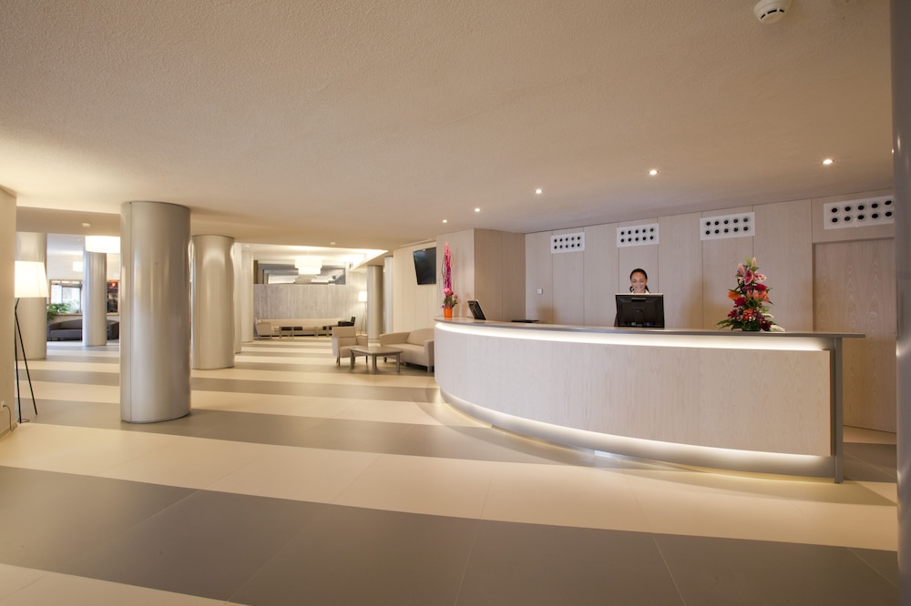 Be Live Adults Only Marivent — Hotel building in Palma de Mallorca, Balearic Islands