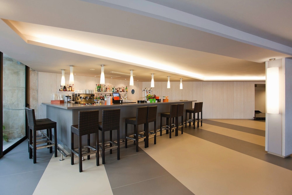 Be Live Adults Only Marivent — Restaurant & bars in Palma de Mallorca, Balearic Islands