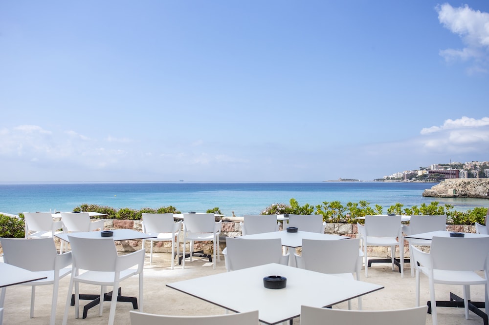 Be Live Adults Only Marivent — Restaurant & bars in Palma de Mallorca, Balearic Islands