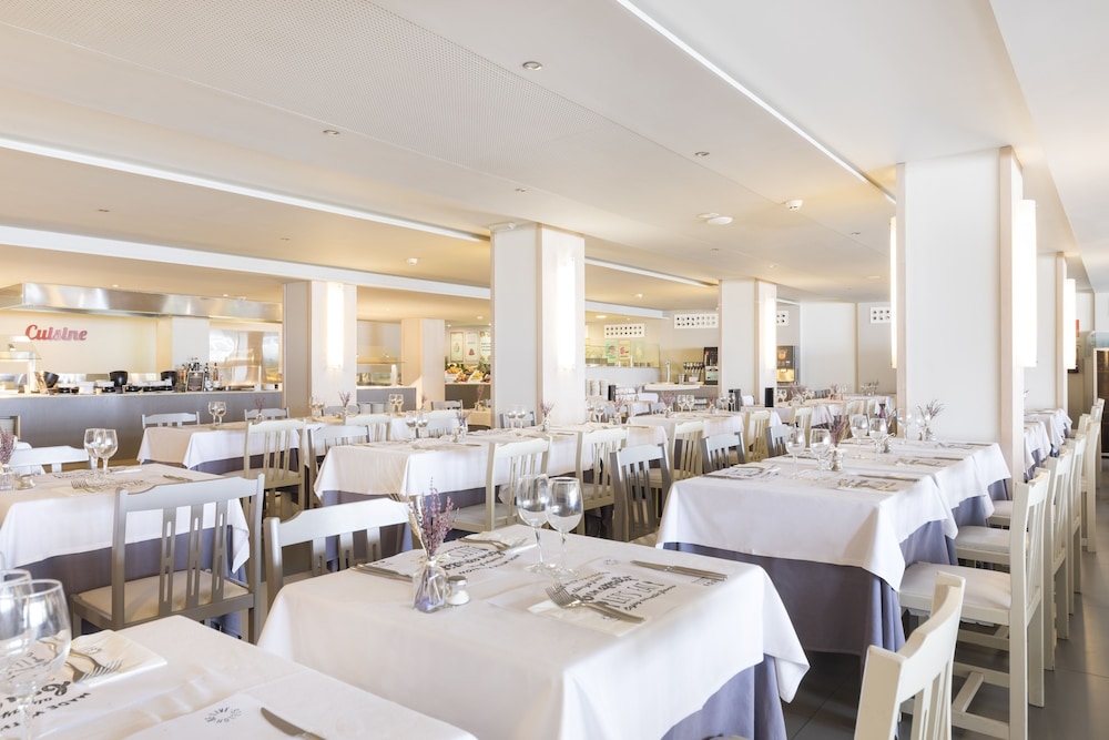 Be Live Adults Only Marivent — Restaurant & bars in Palma de Mallorca, Balearic Islands