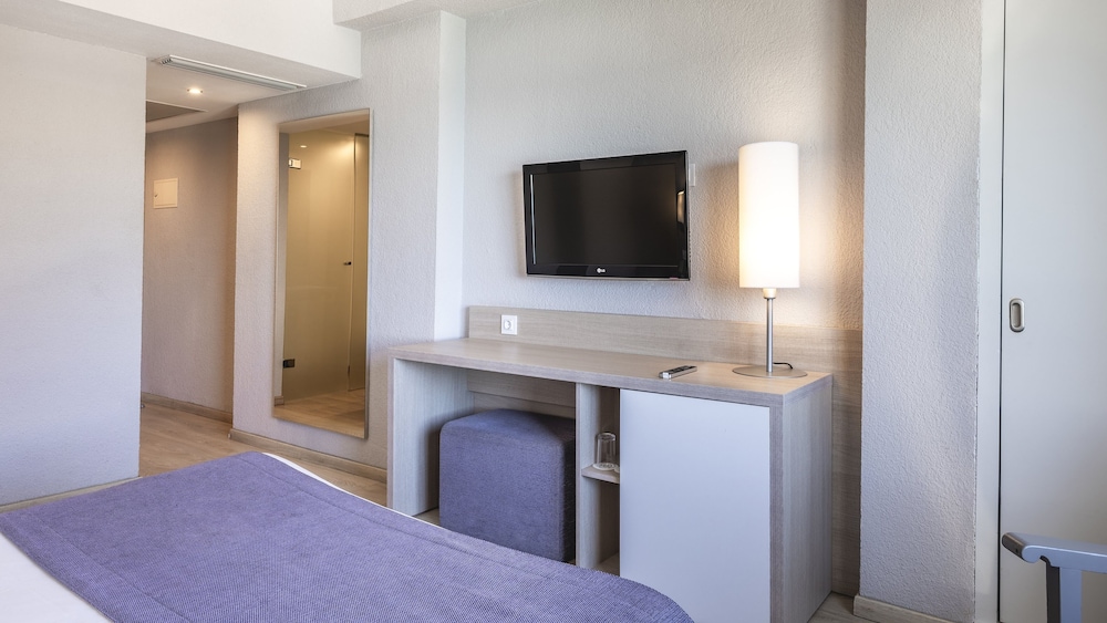 Be Live Adults Only Marivent — Hotel rooms in Palma de Mallorca, Balearic Islands