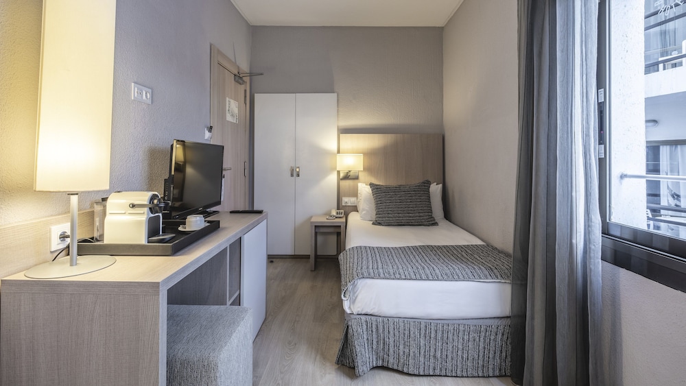 Be Live Adults Only Marivent — Hotel rooms in Palma de Mallorca, Balearic Islands