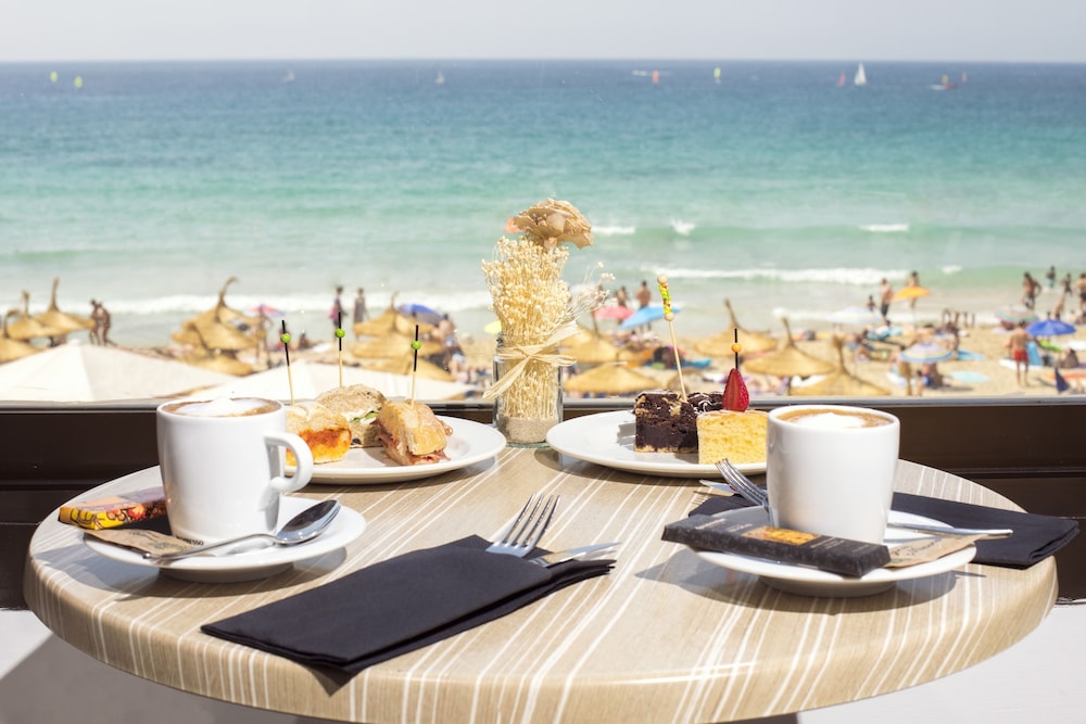 Be Live Adults Only Marivent — Restaurant & bars in Palma de Mallorca, Balearic Islands