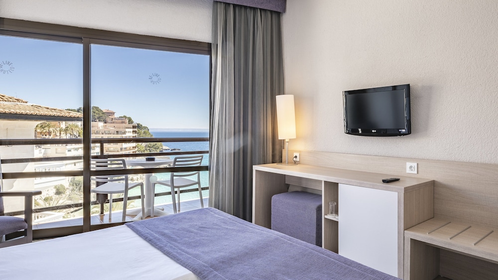 Be Live Adults Only Marivent — Hotel rooms in Palma de Mallorca, Balearic Islands