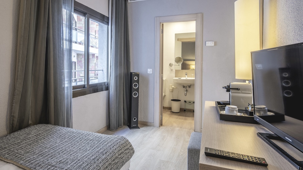 Be Live Adults Only Marivent — Hotel rooms in Palma de Mallorca, Balearic Islands