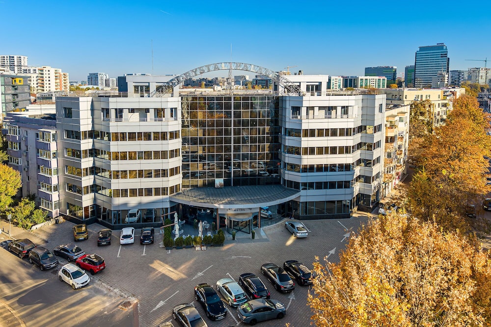 Crystal Palace Hotel - zdjęcie 2