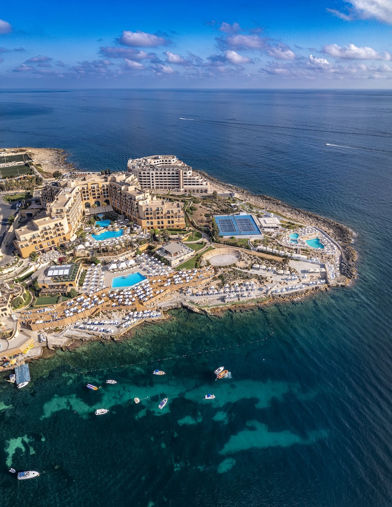 Corinthia St George's Bay - zdjęcie 3