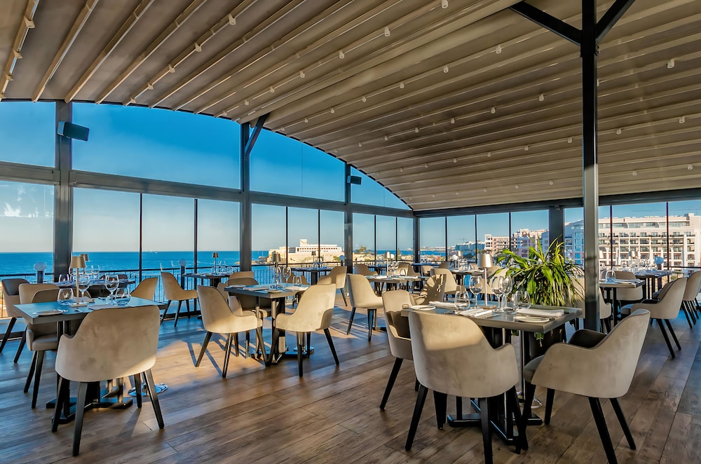 Corinthia St George's Bay — Restaurant & bars in Pembroke, Malta Island