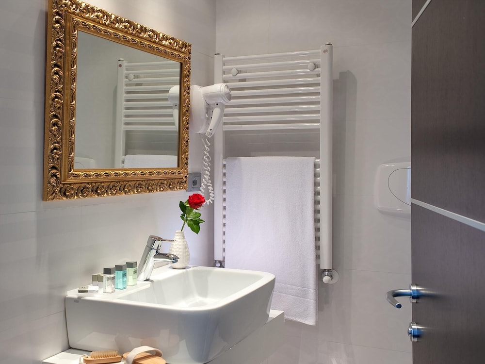 c-hotels Fiume — Hotel rooms in Rome, Lazio