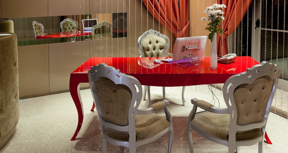 c-hotels Fiume — Restaurant & bars in Rome, Lazio