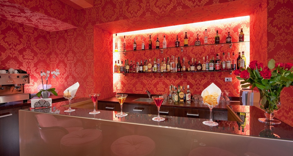 c-hotels Fiume — Restaurant & bars in Rome, Lazio