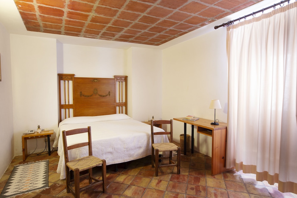 Baglio Santacroce — Hotel rooms in Valderice, Sicily