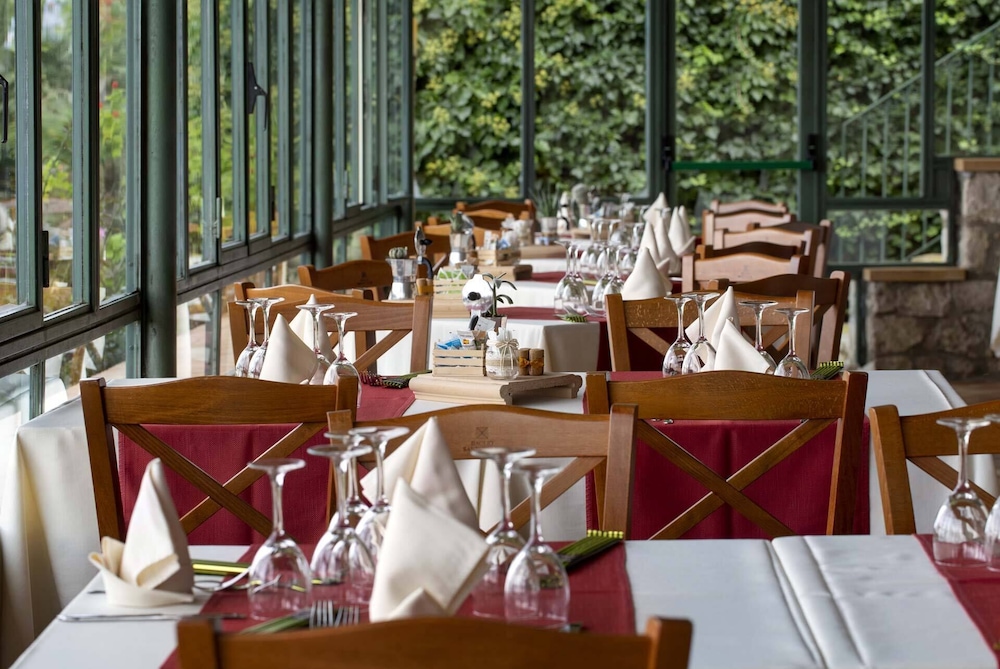 Baglio Santacroce — Restaurant & bars in Valderice, Sicily