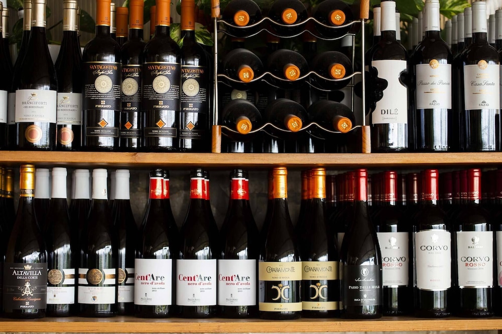 Baglio Santacroce — Restaurant & bars in Valderice, Sicily