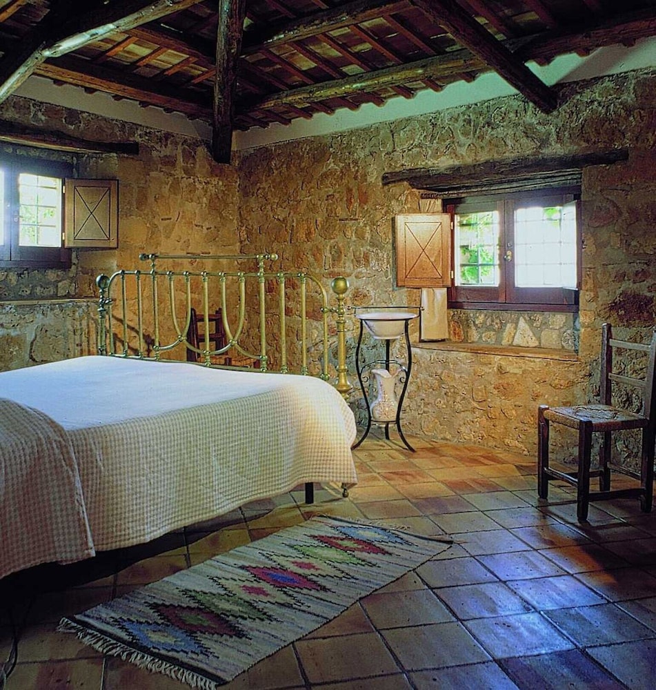 Baglio Santacroce — Hotel rooms in Valderice, Sicily