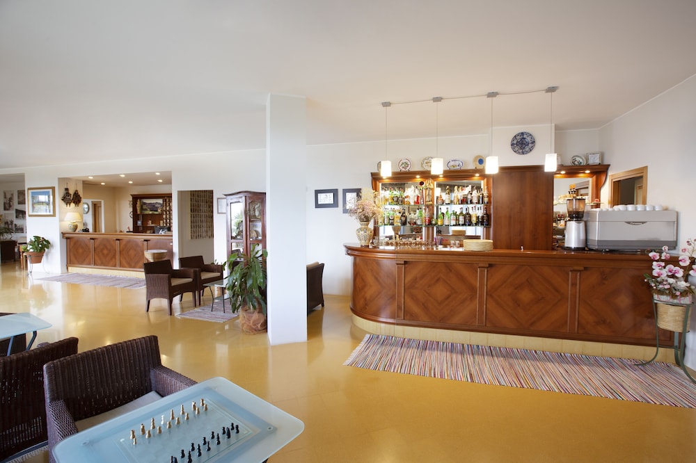 Baglio Santacroce — Restaurant & bars in Valderice, Sicily