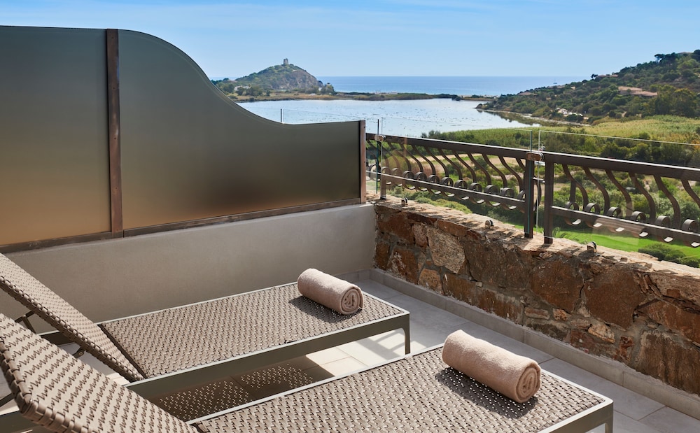 Conrad Chia Laguna Sardinia — Hotel rooms in Domus de Maria, Sardinia