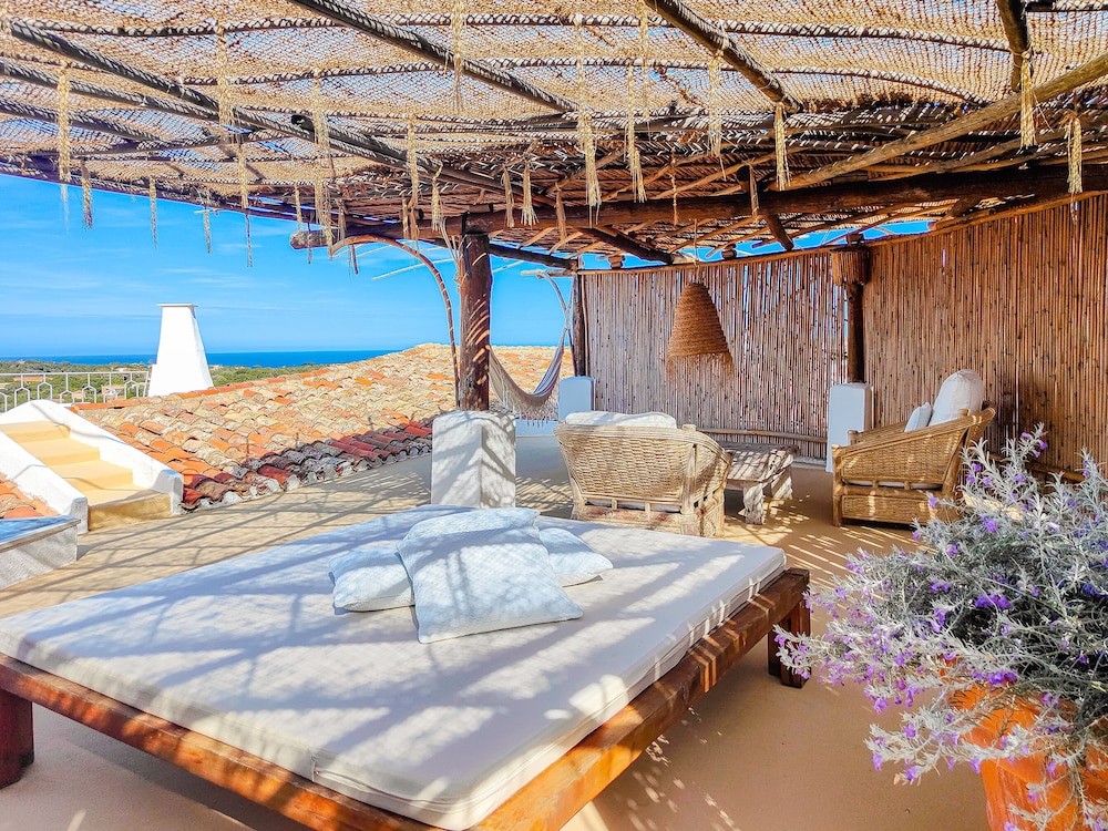 Hotel Balocco — Hotel building in Arzachena, Sardinia