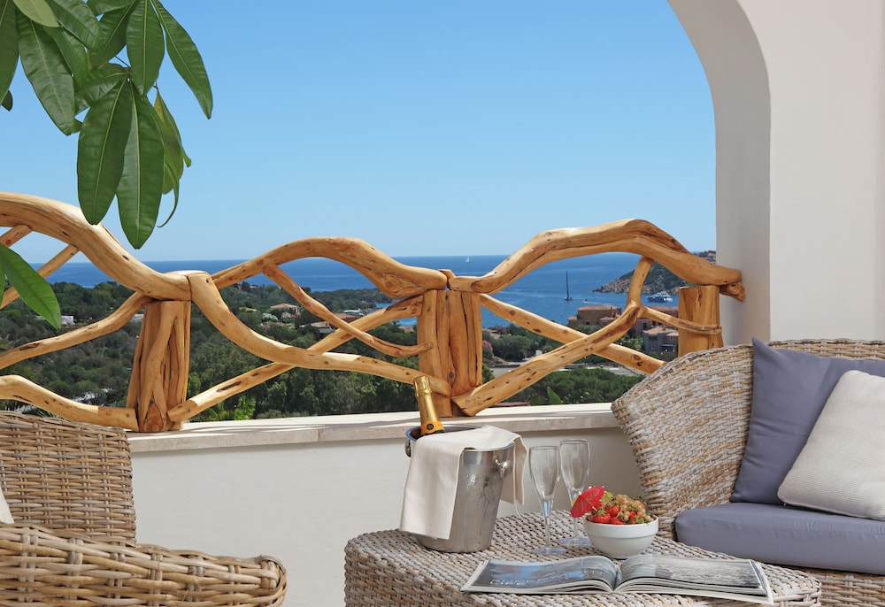 Hotel Balocco — Hotel rooms in Arzachena, Sardinia