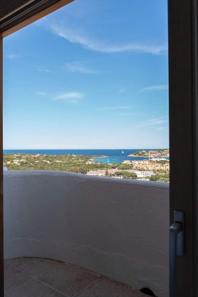Hotel Balocco — Hotel rooms in Arzachena, Sardinia