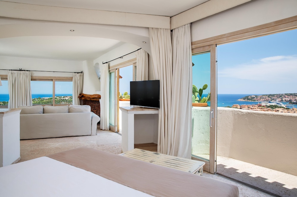 Hotel Balocco — Hotel rooms in Arzachena, Sardinia