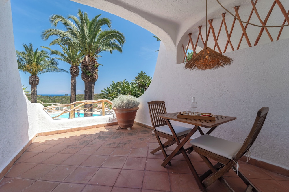 Hotel Balocco — Swimming pool in Arzachena, Sardinia