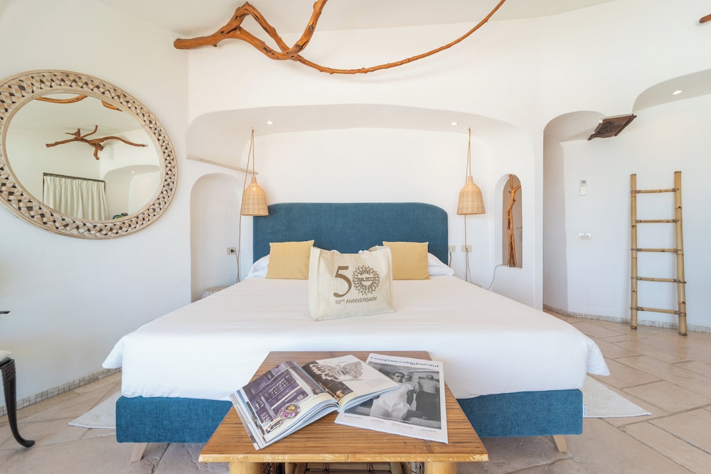 Hotel Balocco — Hotel rooms in Arzachena, Sardinia