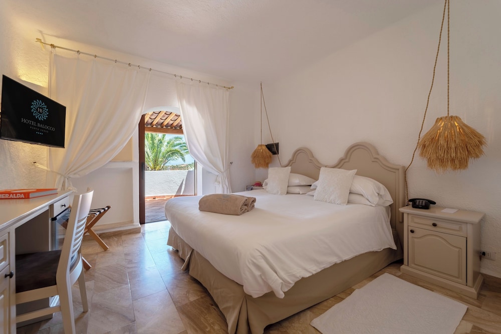Hotel Balocco — Hotel rooms in Arzachena, Sardinia
