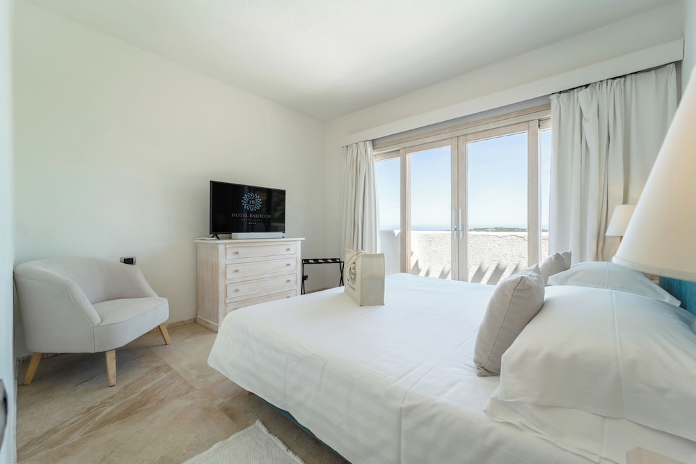 Hotel Balocco — Hotel rooms in Arzachena, Sardinia