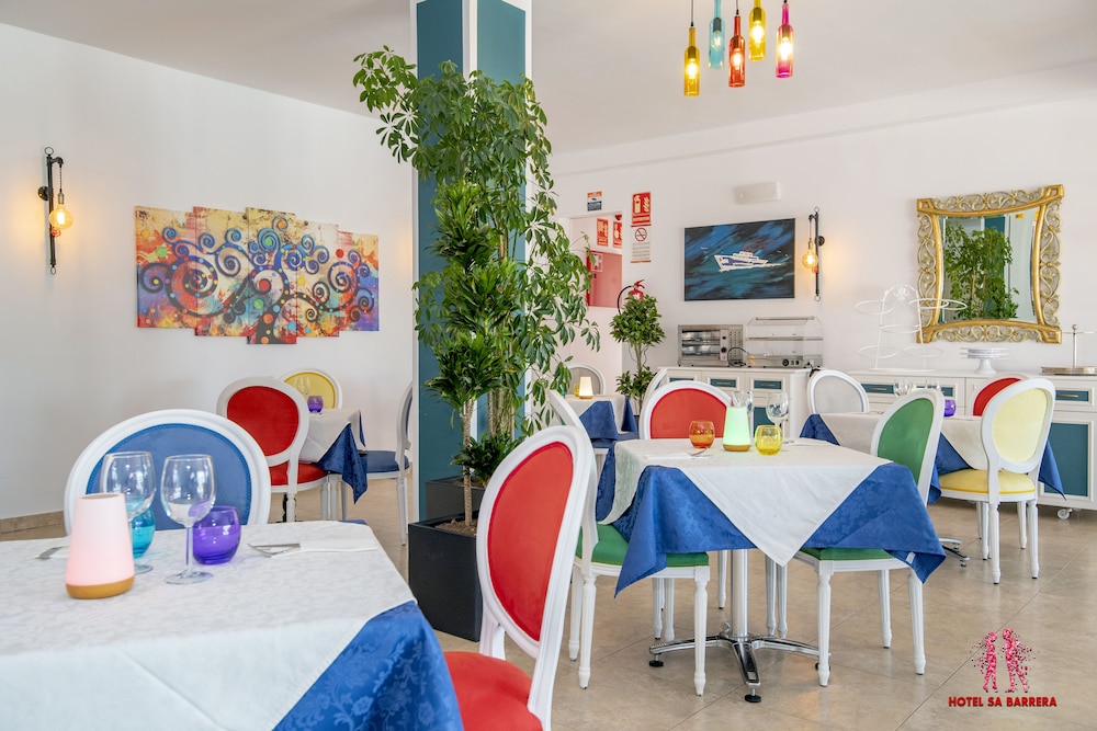Hotel Sa Barrera - Adults Only — Attractions for children in Cala'n Porter, Balearic Islands