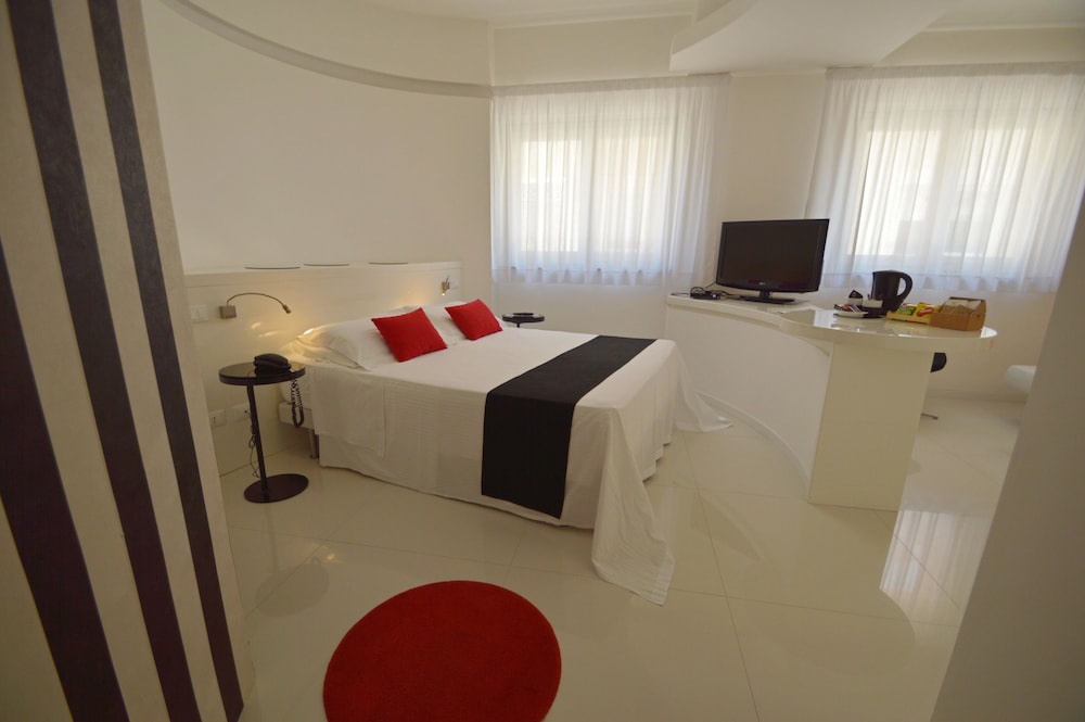Borgo Pantano — Hotel rooms in Carrozziere, Sicily