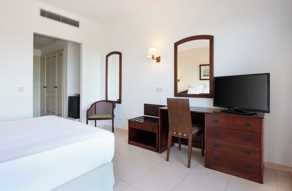 Valentin Son Bou — Hotel rooms in Son Bou, Balearic Islands