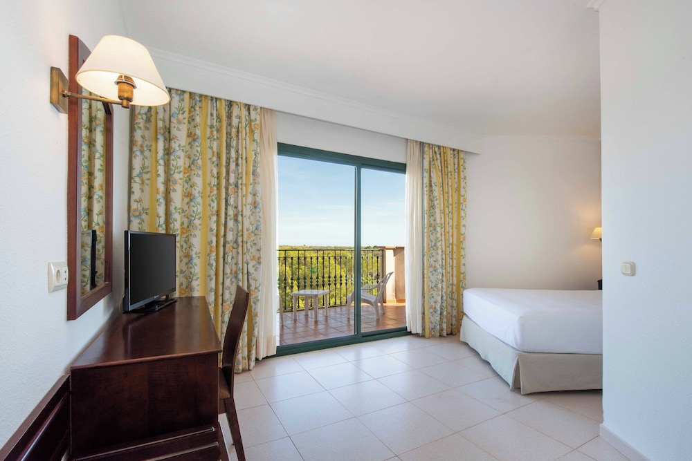 Valentin Son Bou — Hotel rooms in Son Bou, Balearic Islands