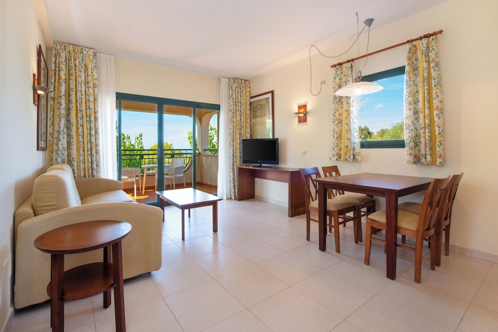 Valentin Son Bou — Hotel rooms in Son Bou, Balearic Islands