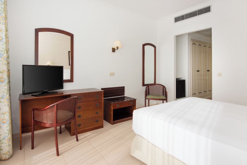 Valentin Son Bou — Hotel rooms in Son Bou, Balearic Islands