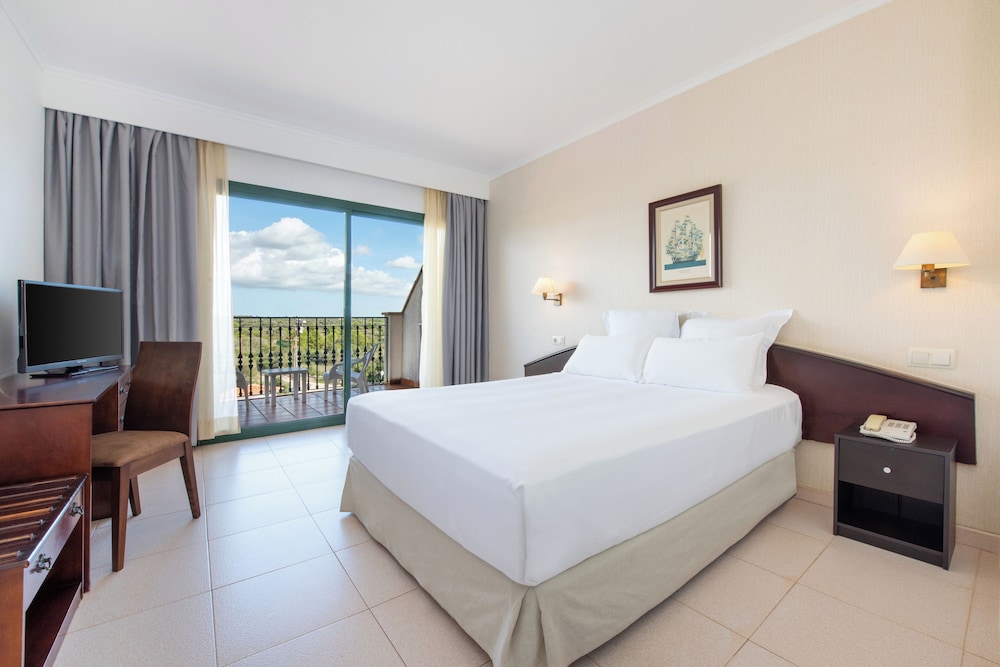 Valentin Son Bou — Hotel rooms in Son Bou, Balearic Islands