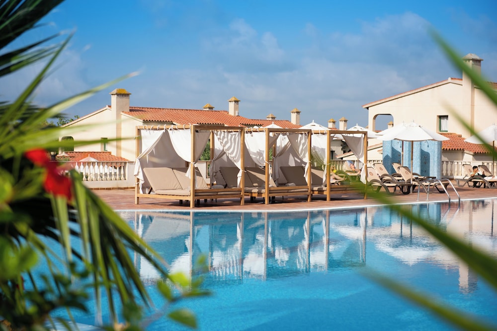 Valentin Son Bou — Swimming pool in Son Bou, Balearic Islands