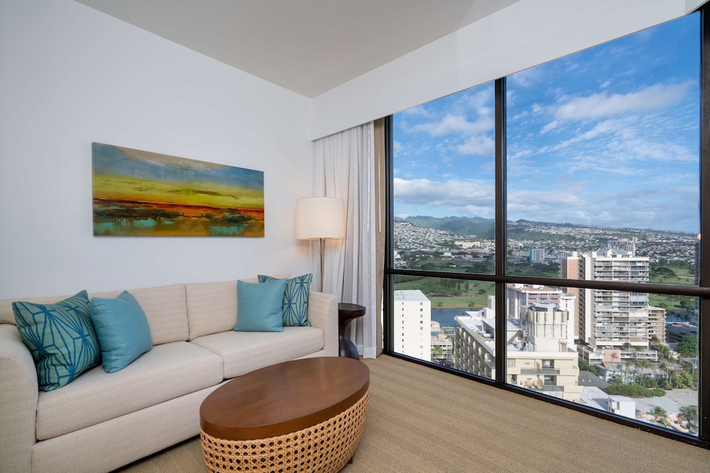 Hyatt Centric Waikiki Beach — Hotel rooms in Honolulu, Hawaii