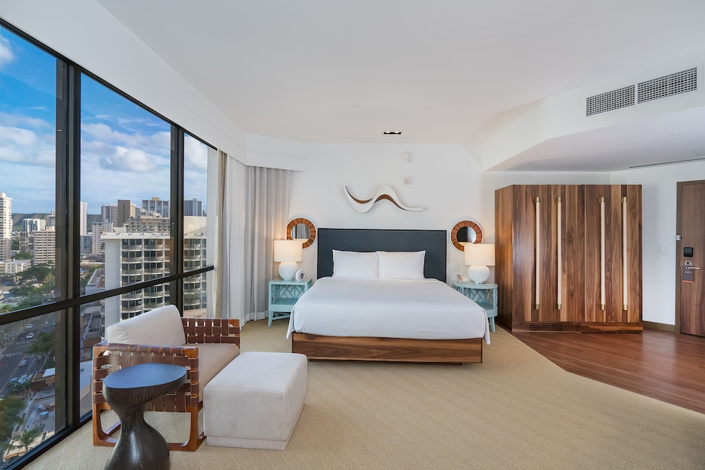 Hyatt Centric Waikiki Beach — Hotel rooms in Honolulu, Hawaii