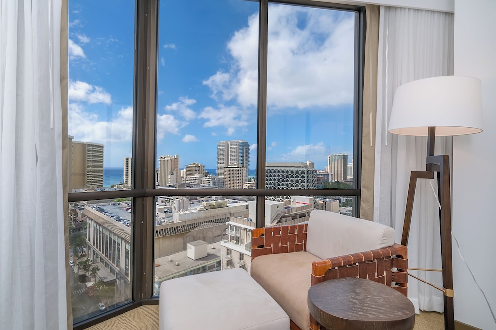 Hyatt Centric Waikiki Beach — Hotel rooms in Honolulu, Hawaii