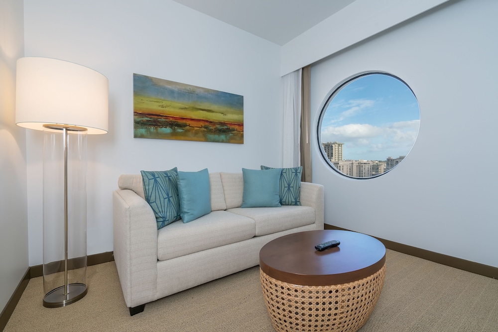 Hyatt Centric Waikiki Beach — Hotel rooms in Honolulu, Hawaii