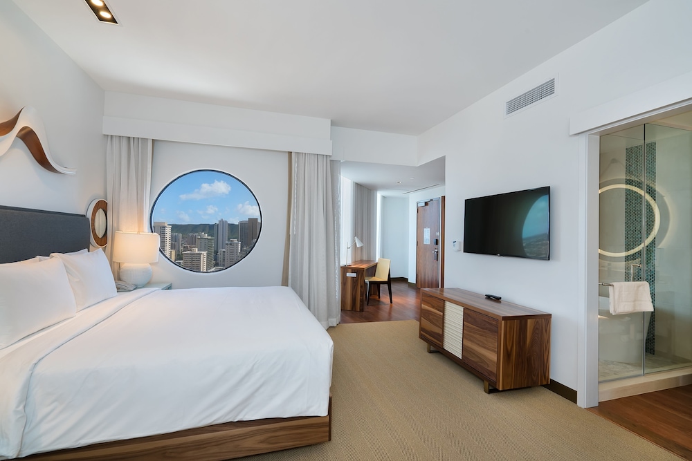 Hyatt Centric Waikiki Beach — Hotel rooms in Honolulu, Hawaii