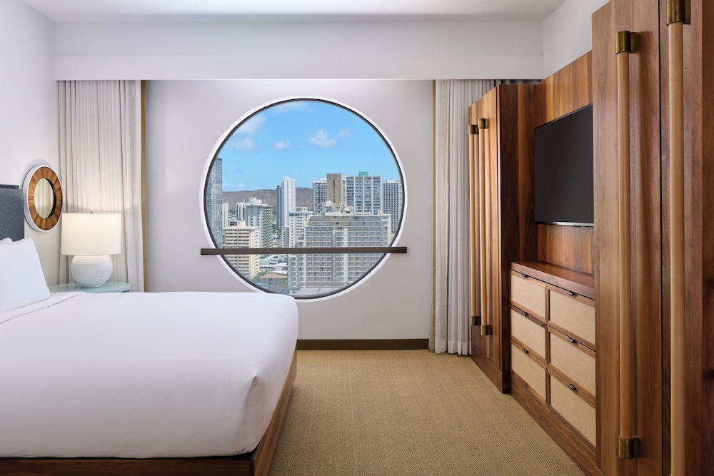Hyatt Centric Waikiki Beach — Hotel rooms in Honolulu, Hawaii